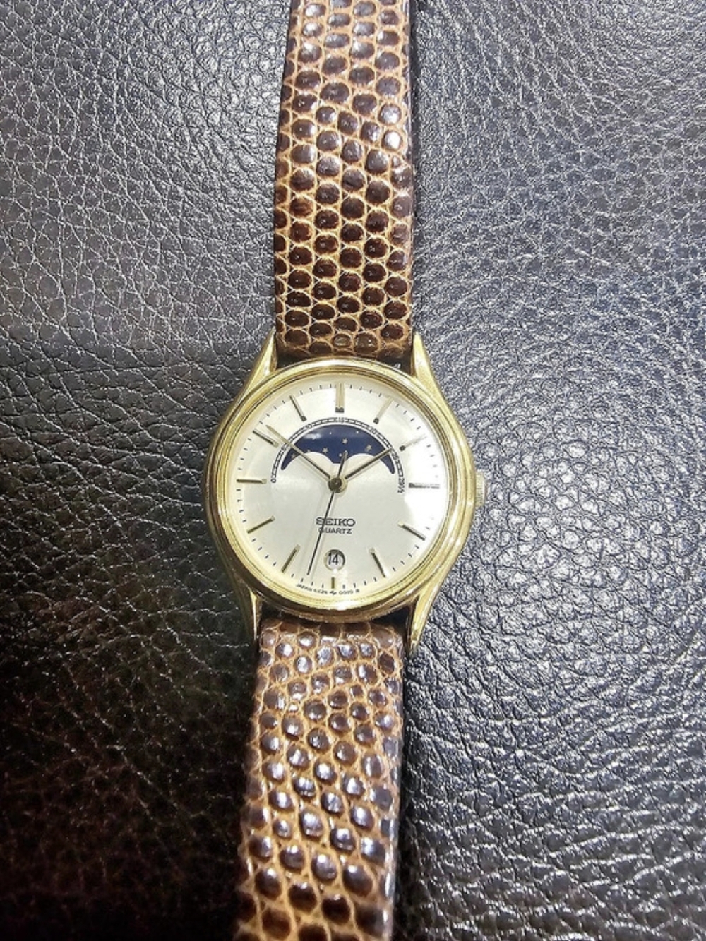 Rare And Vintage 1988 Seiko Moonphase Dress Watch Gold-Tone Leather Strap